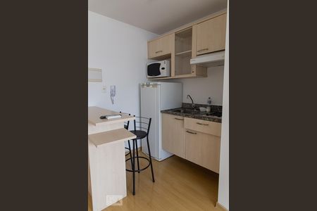 Cozinha de kitnet/studio para alugar com 1 quarto, 23m² em Consolação, São Paulo