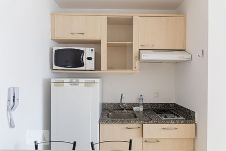 Cozinha de kitnet/studio para alugar com 1 quarto, 23m² em Consolação, São Paulo