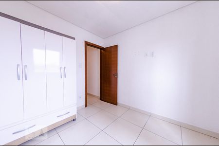 Quarto de kitnet/studio para alugar com 1 quarto, 27m² em João Pinheiro, Belo Horizonte