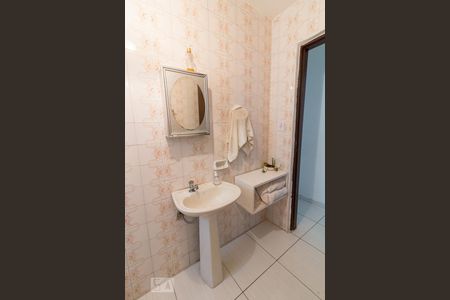 Banheiro social de casa à venda com 4 quartos, 143m² em Vila Rosália, Guarulhos