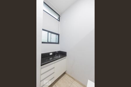 Cozinha de apartamento para alugar com 1 quarto, 18m² em Luz, São Paulo