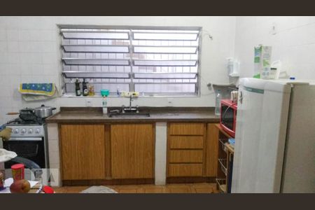 Casa à venda com 240m², 5 quartos e 1 vaga Casa à venda com 240m², 5 quartos e 1 vagaCasa 1