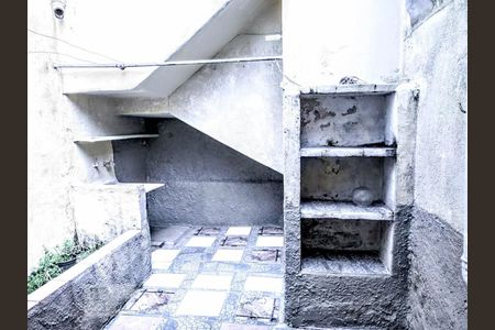 Casa à venda com 240m², 5 quartos e 1 vaga Casa à venda com 240m², 5 quartos e 1 vagaCasa 2