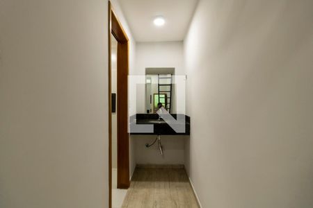 Banheiro  de apartamento para alugar com 1 quarto, 18m² em Luz, São Paulo