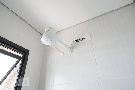 Detalhe banheiro de kitnet/studio para alugar com 1 quarto, 30m² em Luz, São Paulo