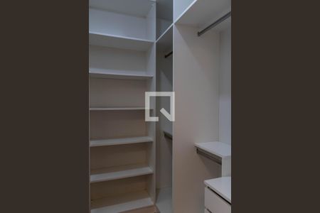 Closet de apartamento para alugar com 2 quartos, 60m² em Belvedere, Belo Horizonte