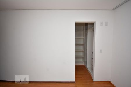 Quarto 2 de apartamento à venda com 2 quartos, 60m² em Belvedere, Belo Horizonte