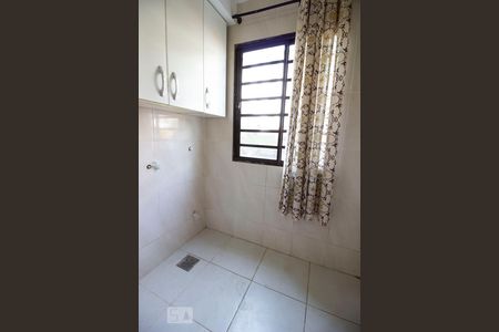 Detalhe da area de serviço de apartamento para alugar com 2 quartos, 50m² em Medeiros, Jundiaí