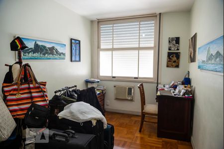 Quarto 2 de apartamento à venda com 4 quartos, 193m² em Copacabana, Rio de Janeiro