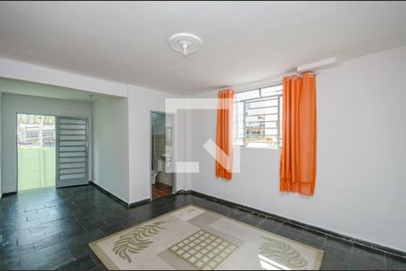 Sala de casa para alugar com 3 quartos, 90m² em Nova Suíssa, Belo Horizonte