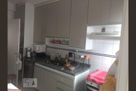 Cozinha de apartamento à venda com 3 quartos, 113m² em Vila Itapura, Campinas