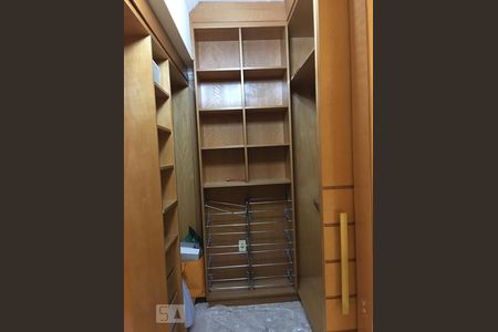 closet de apartamento para alugar com 1 quarto, 60m² em Morumbi, São Paulo