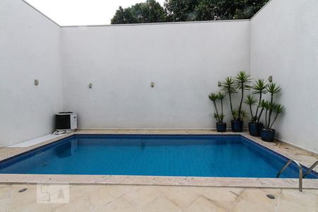 Piscina de casa à venda com 3 quartos, 620m² em Penha de França, São Paulo