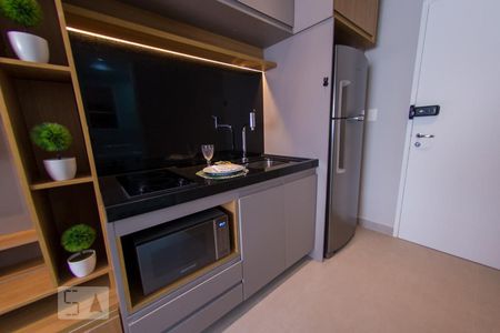 Cozinha de kitnet/studio à venda com 1 quarto, 27m² em Jardim Paulistano, São Paulo
