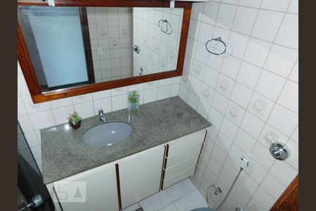 Banheiro de apartamento à venda com 3 quartos, 85m² em Palmares, Belo Horizonte