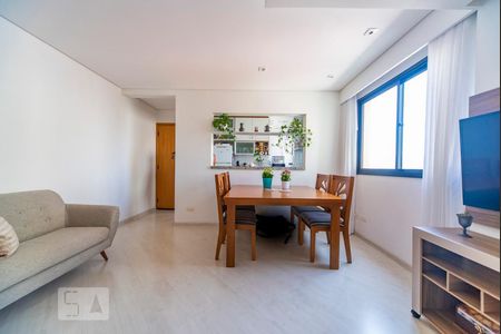 Sala de apartamento para alugar com 2 quartos, 56m² em Campestre, Santo André