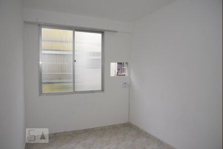 Quarto 2 de apartamento para alugar com 2 quartos, 57m² em Taquara, Rio de Janeiro