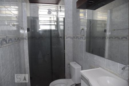 Banheiro Social de apartamento para alugar com 2 quartos, 57m² em Taquara, Rio de Janeiro