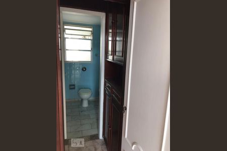 Banheiro de apartamento à venda com 2 quartos, 90m² em Ingá, Niterói