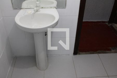 Banheiro de casa para alugar com 1 quarto, 80m² em Vila Gustavo, São Paulo