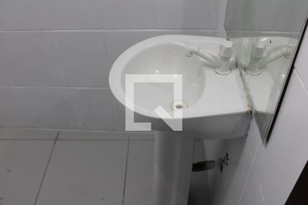 Banheiro de casa para alugar com 1 quarto, 80m² em Vila Gustavo, São Paulo