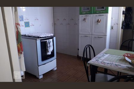 Cozinha de apartamento à venda com 2 quartos, 70m² em Santa Rosa, Niterói