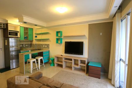 Sala de kitnet/studio para alugar com 1 quarto, 34m² em Jardim Ampliação, São Paulo