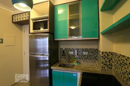 Cozinha de kitnet/studio para alugar com 1 quarto, 34m² em Jardim Ampliação, São Paulo