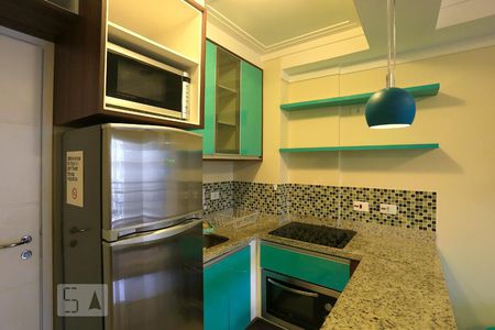 Cozinha de kitnet/studio para alugar com 1 quarto, 34m² em Jardim Ampliação, São Paulo