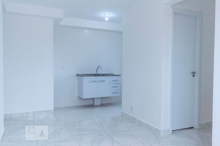 Sala de apartamento para alugar com 2 quartos, 41m² em Parque Bristol, São Paulo