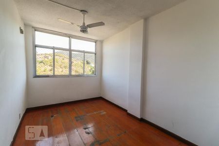 Quarto 1 de apartamento à venda com 2 quartos, 56m² em Taquara, Rio de Janeiro