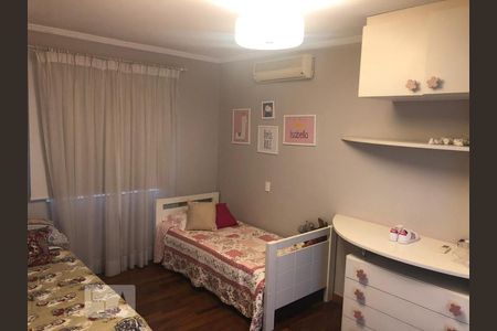 Quarto de casa à venda com 3 quartos, 324m² em Jardim Leonor, São Paulo