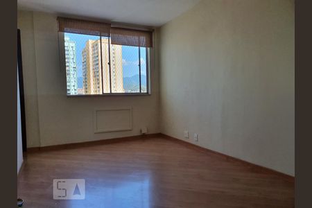 Sala de apartamento para alugar com 2 quartos, 60m² em Taquara, Rio de Janeiro