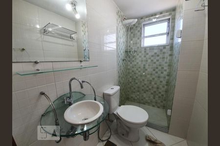 Banheiro Social  de apartamento para alugar com 2 quartos, 60m² em Taquara, Rio de Janeiro