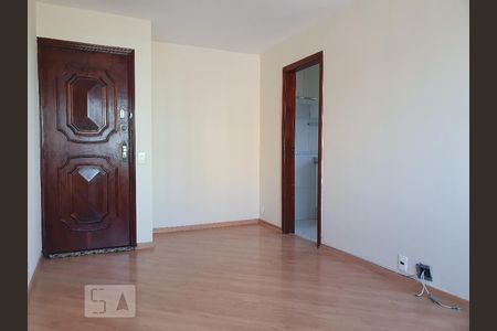 Sala de apartamento para alugar com 2 quartos, 60m² em Taquara, Rio de Janeiro