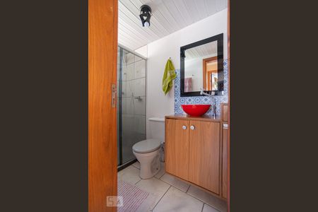 Banheiro  de apartamento à venda com 2 quartos, 60m² em Igara, Canoas