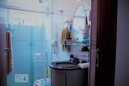 Banheiro de apartamento à venda com 2 quartos, 68m² em Cipava, Osasco