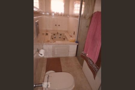 Banheiro da Suíte de casa à venda com 4 quartos, 398m² em Jardim Bela Vista, Santo André