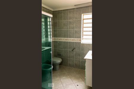 Banheiro de casa à venda com 5 quartos, 200m² em Indianópolis, São Paulo