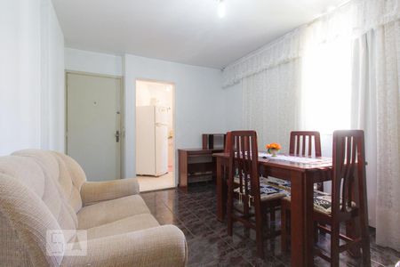 Sala de apartamento para alugar com 1 quarto, 38m² em Jacarepaguá, Rio de Janeiro