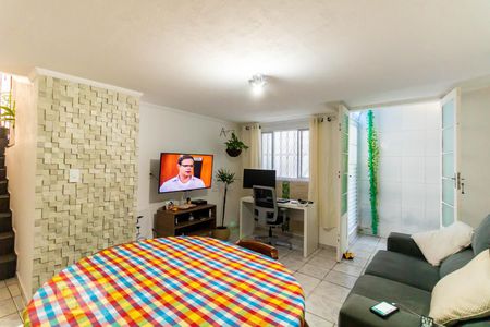 Sala de casa à venda com 2 quartos, 192m² em Vila Leonor, São Paulo