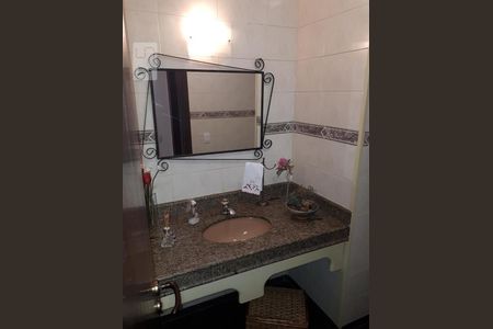 Banheiro 1 de apartamento para alugar com 4 quartos, 196m² em Centro, Santo André