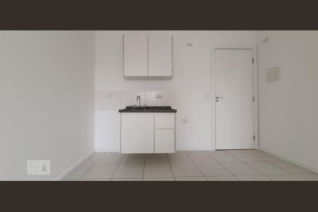 Cozinha de apartamento para alugar com 1 quarto, 40m² em Centro, Curitiba