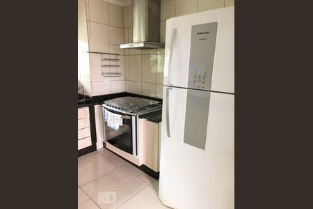 Cozinha de casa para alugar com 2 quartos, 320m² em Vila Oratorio, São Paulo