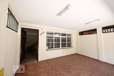 Garagem de casa à venda com 3 quartos, 150m² em Parque Imperial, São Paulo