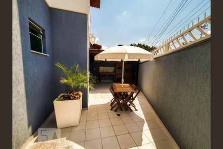 Quintal de casa à venda com 3 quartos, 200m² em Vila Isolina Mazzei, São Paulo