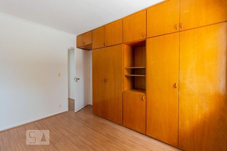 Quarto 1 de casa para alugar com 3 quartos, 150m² em Jardim Cordeiro, São Paulo