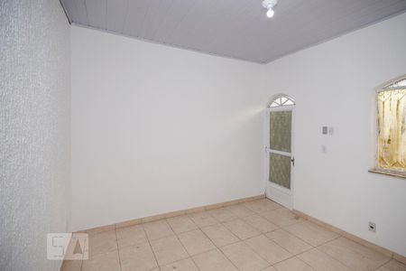 Sala de casa para alugar com 2 quartos, 100m² em Piedade, Rio de Janeiro