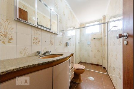 Banheiro de apartamento à venda com 2 quartos, 56m² em Bosque, Campinas