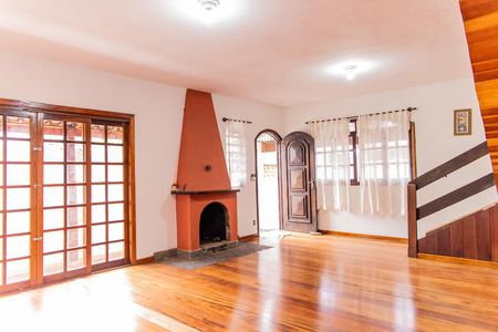 Sala de casa para alugar com 3 quartos, 180m² em Vila Eldizia, Santo André